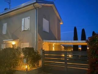 Villa in vendita a cervia via del confine