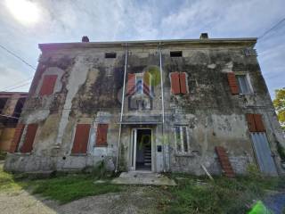 Casa indipendente in vendita a luzzara via tomba 8