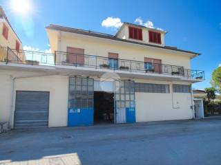 Capannone industriale in vendita a san benedetto del tronto via giuseppe di vittorio, 22