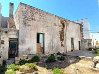 Villa in vendita a castrignano del capo via m. d'azeglio, 41