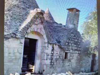 Intero stabile in in vendita da privato ad alberobello strada alberobello zona c