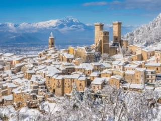 Casa indipendente in in vendita da privato a pacentro via madonna di loreto, 149