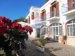 Albergo in vendita a san felice circeo via dei mercati, 10