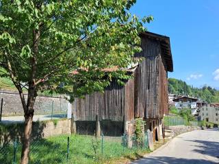 Magazzino in vendita a pieve di cadore via caduti del lavoro, 20