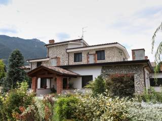 Villa in in vendita da privato a morolo contrada madonna del piano, 80