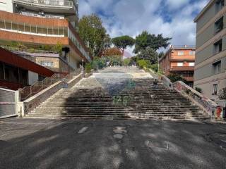 Garage in affitto a roma viale glorioso, 33