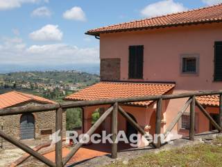 Villa in vendita a carmignano via del fontanaccio, 1