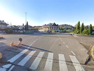 Posto auto in vendita a desenzano del garda via giulio cesare , 2