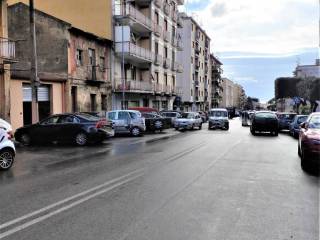 Capannone industriale in affitto a messina via pietro castelli, 108