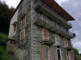 Casa indipendente in vendita a varallo via centro, 79