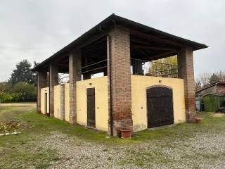 Terreno residenziale in vendita a sarmato via corniolo, 12