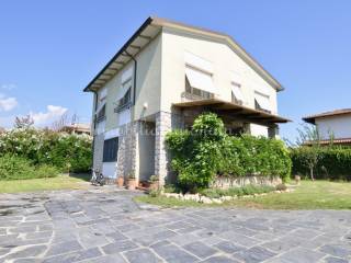 Villa in affitto a forte dei marmi 