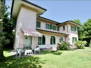 Villa in affitto a forte dei marmi 