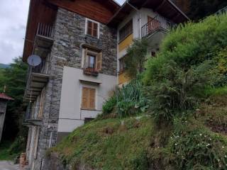 Casa indipendente in vendita a varallo via centro, 79