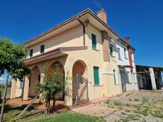 Villa bifamiliare in vendita a correzzola via idrovora, 5