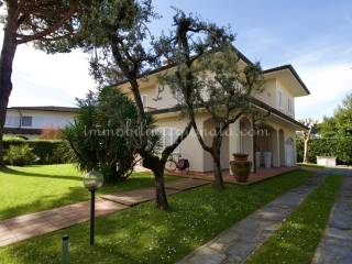 Villa in affitto a forte dei marmi 