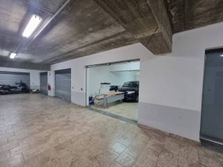 Garage in vendita a catanzaro viale lucrezia della valle