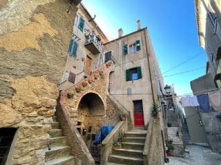 Appartamento all'asta a isola del giglio via della cisterna, 15