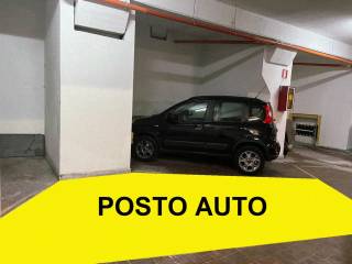 Posto auto in vendita a savona piazza generale armando diaz