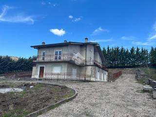 Villa in vendita a potenza contrada valla creta