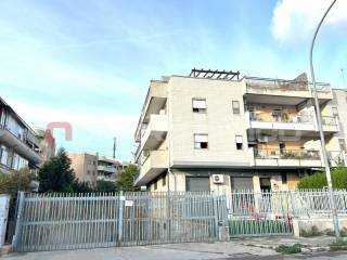 Garage in vendita a foggia via michele bisceglia, 7