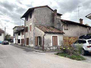 Casa indipendente in vendita a moraro via sabotino