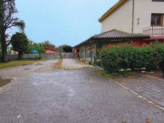 Casa indipendente in vendita a borgo ticino via sempione