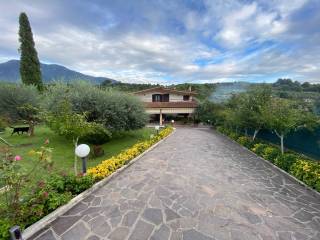 Villa a schiera in in vendita da privato a guidonia montecelio via valle delle dame nord, 50