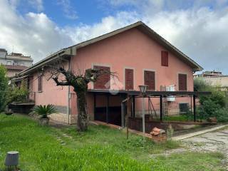 Villa in vendita a frosinone via marco tullio cicerone, 102