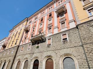 Appartamento in vendita a trieste via udine, 73