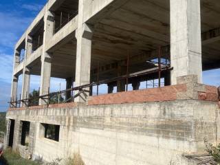 Capannone industriale in vendita a sassari via predda niedda strada 1, 32