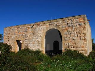 Casa indipendente in vendita ad alessano strada vicinale fasciane monti