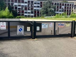 Posto auto in affitto a milano via val poschiavina, 2