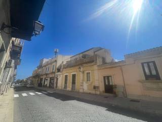 Negozio in vendita ad avola corso vittorio emanuele