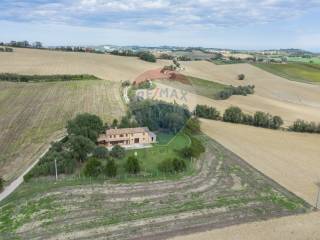 Rustico in vendita a fano 