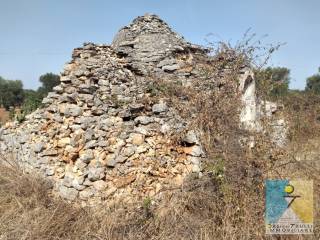 Trullo in vendita a san michele salentino contrada pozzo pallone