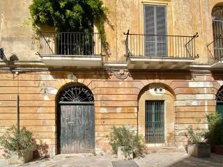 Negozio in affitto a lecce via delle bombarde