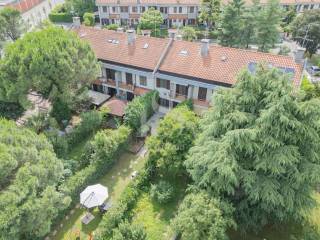 Villa a schiera in vendita ad agrate brianza via galileo galilei ,39