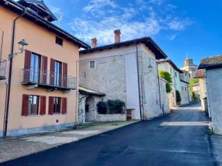 Villa a schiera in vendita a belvedere langhe via mario locatelli, 28