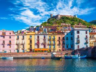 Casa indipendente in vendita a bosa centro storico