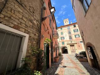 Appartamento in vendita ad albenga piazza rossi