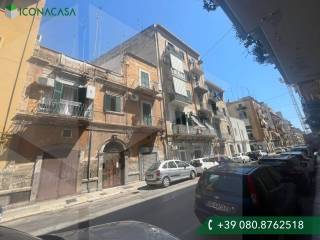 Appartamento in vendita a bari via giovanni bovio, 73