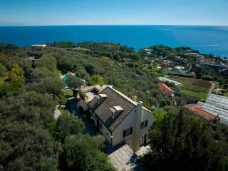 Villa in vendita a celle ligure via postetta, 43