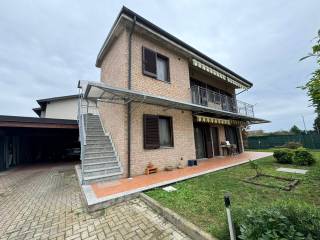 Villa bifamiliare in vendita ad alessandria strada rocca, 3