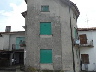 Casa indipendente in vendita a colle umberto 