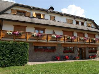 Albergo in vendita a baselga di pinè 