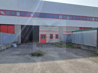 Capannone industriale in vendita ad abbiategrasso via r. scarioni