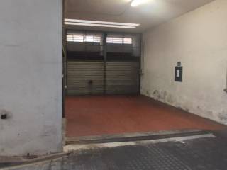 Garage in affitto a roma via roberto malatesta, 116