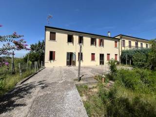 Villa bifamiliare in vendita a rovigo via volturno, 57