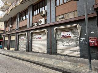 Negozio in vendita a eboli via 24 maggio